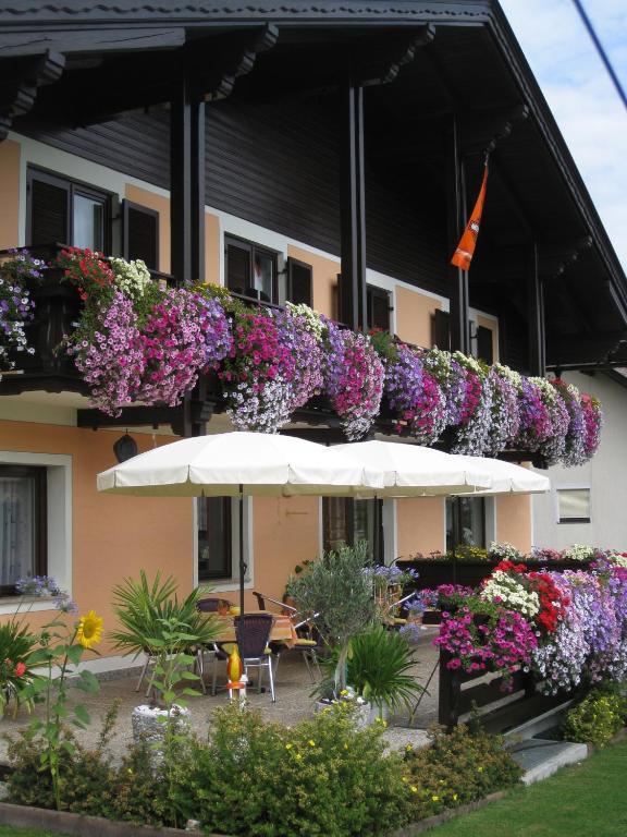 Gaestehaus Stroitz Drobollach am Faakersee Exterior photo